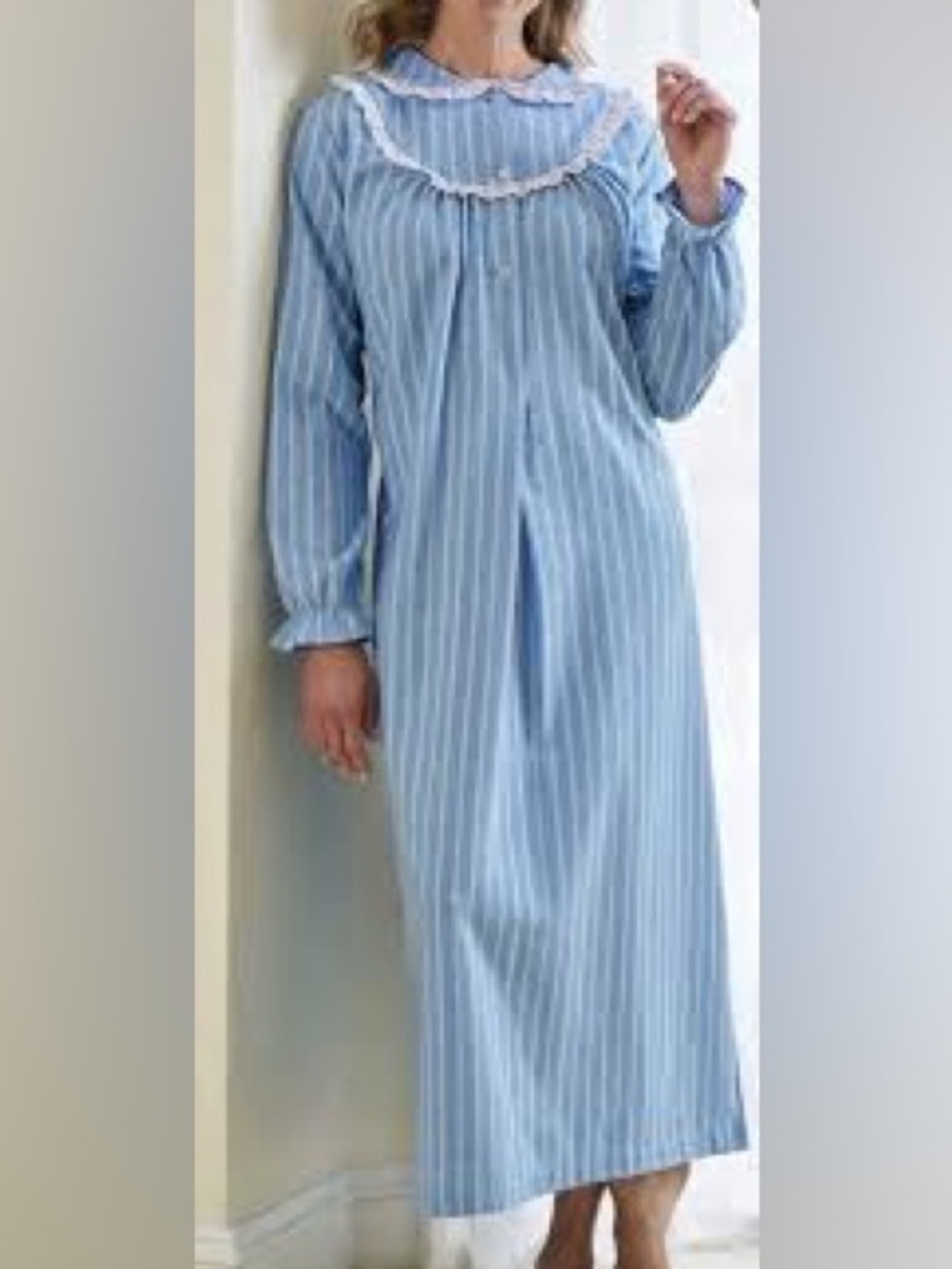 New National Light Blue 100% Cotton Pinstripe Woman’s Flannel Nightgown XL NWT